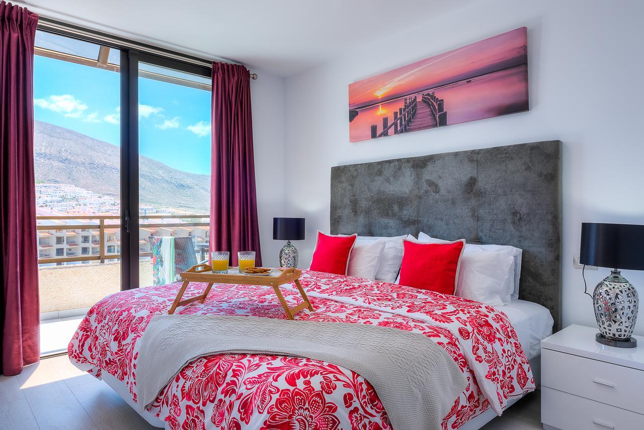 Modern Apartment Los Cristianos Center Екстер'єр фото
