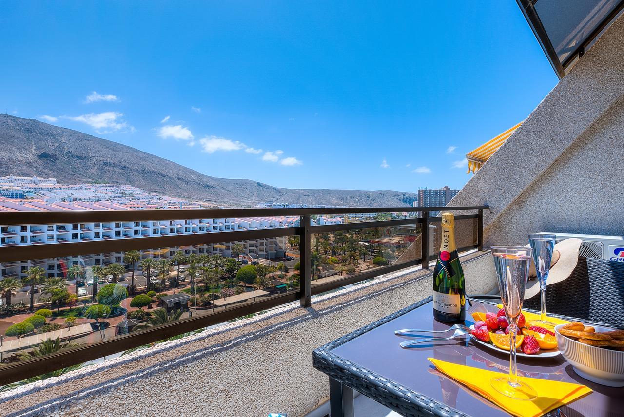 Modern Apartment Los Cristianos Center Екстер'єр фото