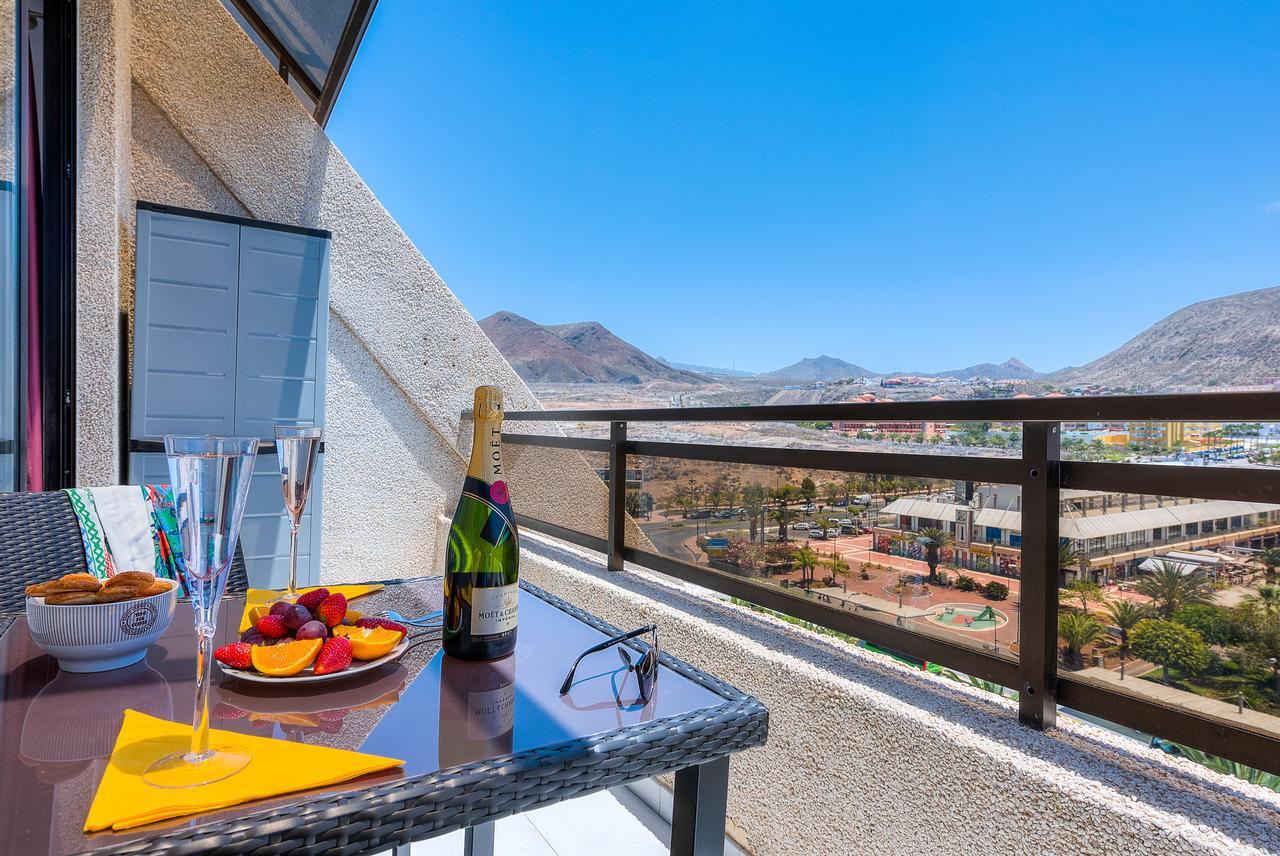 Modern Apartment Los Cristianos Center Екстер'єр фото