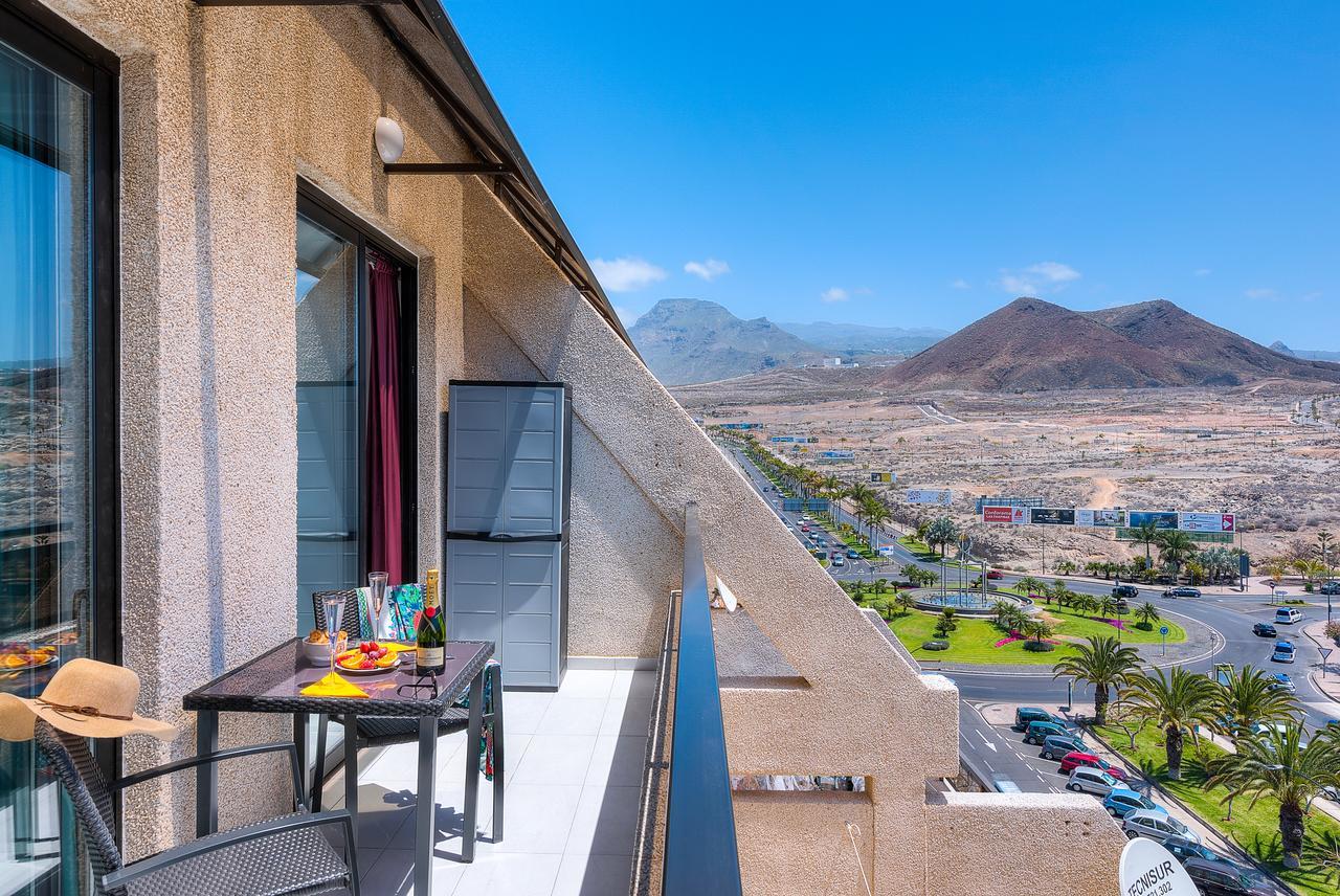 Modern Apartment Los Cristianos Center Екстер'єр фото