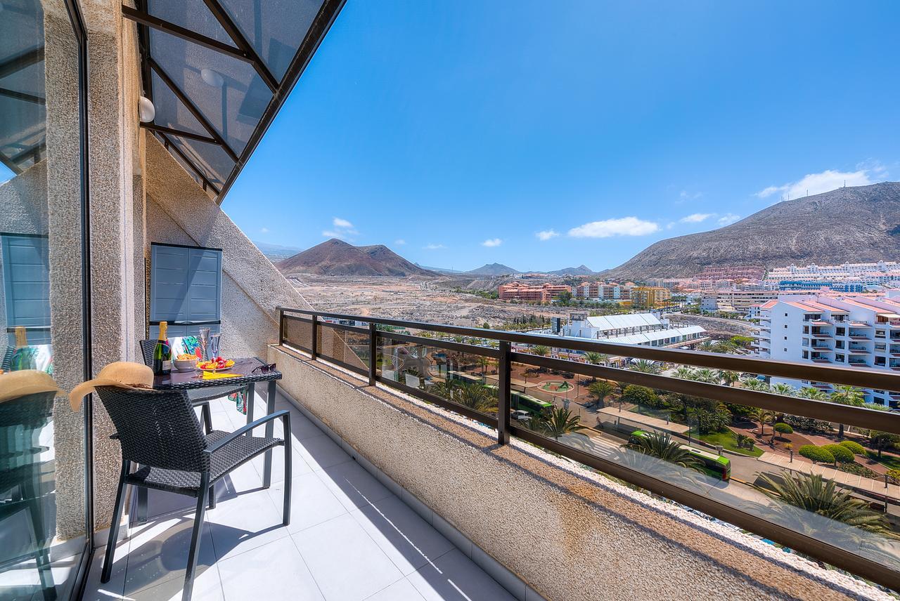 Modern Apartment Los Cristianos Center Екстер'єр фото